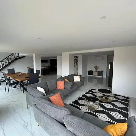 La Nina Villa Mirepeisset